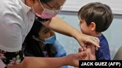 Діти до 5 років – єдина група у США, яка ще не має права на вакцинацію від COVID-19