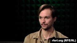 Військовослужбовець бригади «Азов» НГУ Лев Пашко під час запису інтерв'ю Радіо Свобода. 2023 рік