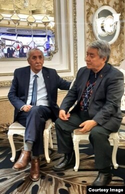 Профессор К.Абакиров менен композитор Т.Казаков. Бишкек. 20.12.2023.