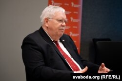 Джон Теффт, колишній посол США в Росії, Україні та Грузії