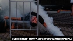 Меморіальна акція-перформенс до річниці загибелі українських військовополонених в Оленівській колонії. Київ, липень 2023 року