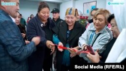 Charge fast мекемесинин ачылышына баргандар. Бишкек, 2023-жылдын октябрь айы.