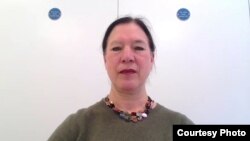 Мари Стразерс