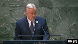 Zlatko Lagumdžija, ambasador BiH pri UN u New Yorku, na Dan sjećanja na genocid u Srebrenici, 11. juli 2024. 