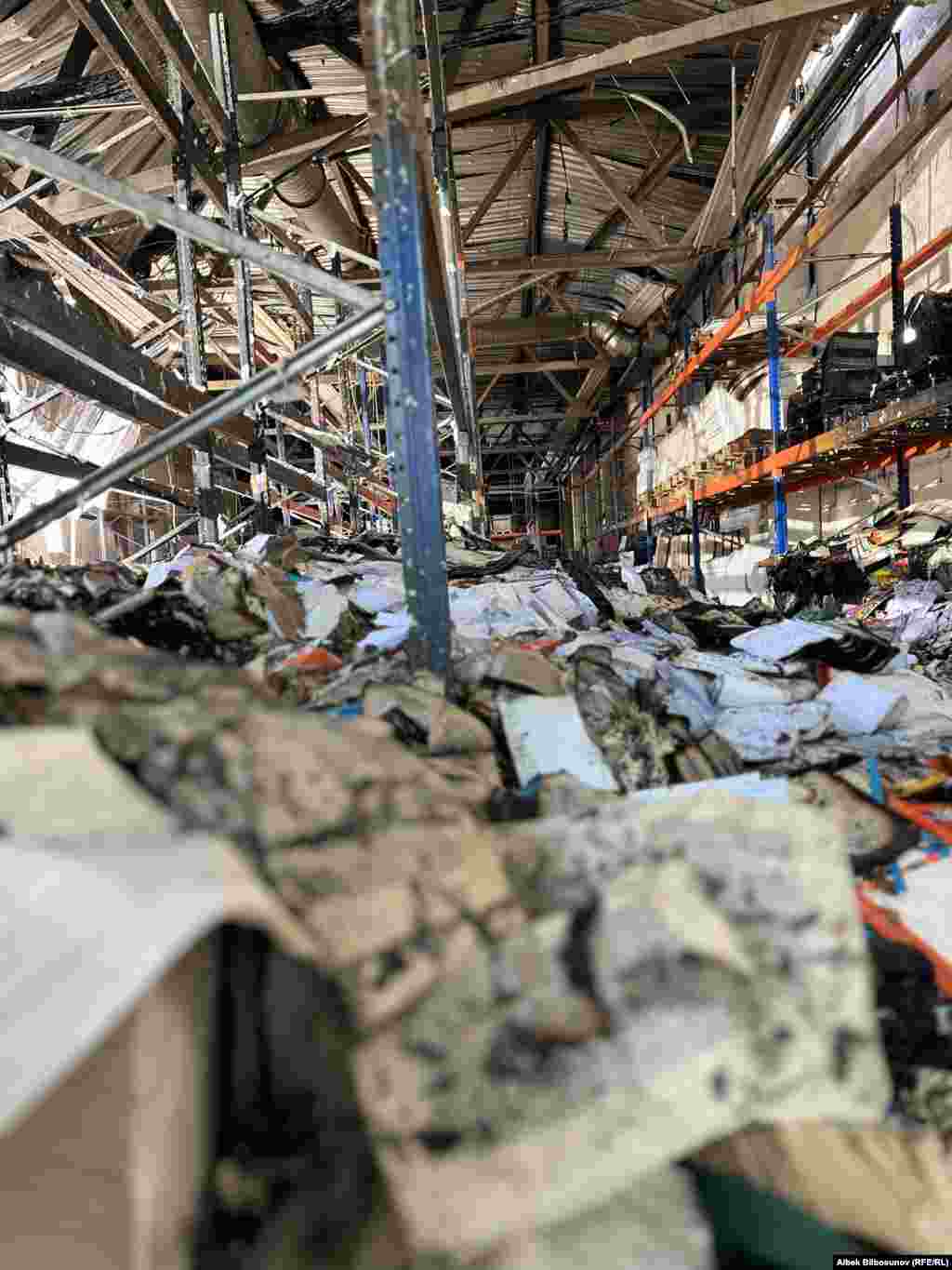 Украин армиясы Волчанск шаарынын аймагынан аскерлерин аман сактап калуу үчүн &quot;башка позицияларга өткөрүлгөнүн&quot; 15-майда билдирген. Ал арада орус күчтөрү калаага киргени кабарланган эле. Орус армиясы Волчанск шаарына чабуулун 10-майда күчөткөн.