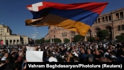 ARMENIA -- Protesters gather near the government building, after Azerbaijan launched a military operation in Nagorno-Karabakh, in Yerevan, September 19, 2023. 