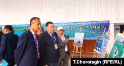 Маданият үйүндөгү убактылуу көргөзмөдө. 14.6.2024.