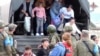 Жители Нагорного Карабахе перевозятся в расположение российских миротворцев, 20 сентября 2023 г․