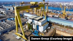 După un an de incertitudini, Damen Mangalia ar putea fi preluat în administrare de gigantul mondial MSC (Mediterranean Shipping Company). 