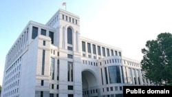 ՀՀ ԱԳՆ շենքը Երևանում, արխիվ