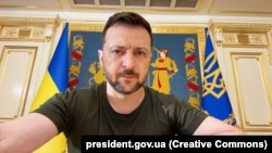 Володимир Зеленський визнав, що в неділю на Великдень в Україні не фіксували повітряних тривог і були «деякі ділянки фронту», де тривала тиша, але все одно були обстріли та штурмові дії