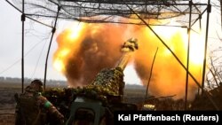 Ukraine Pounds Russian Positions Near Bakhmut As Moscow's Forces Gain Ground