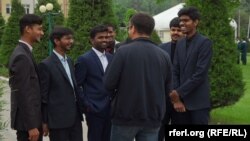 Иностранные студенты в Оше.