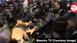 Ծեծի է ենթարկվում Ալեկո Էլիսաշվիլիին