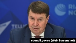 Сергій Цеков вважає, що у Криму слід розробити єдиний дизайн рекламних вивісок