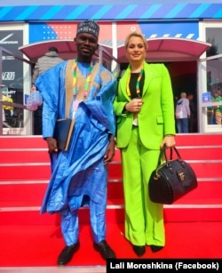 Лали Морошкина с одним из участником форума