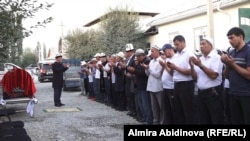 Похороны в селе Кенжекул Кара-Сууйского района Ошской области, 23 августа 2022 г.