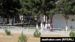 Больница имени С.Нязова. Ашхабад (фото из архива)  