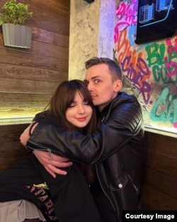 Дівчина називає зустріч із Денисом доленосною