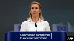 Șefa diplomației UE, Kaja Kallas, spune că nu apreciază ideea unui summit Trump-Putin la Budapesta, în condițiile în care liderul de la Kremlin are un mandat de arestare emis de Curtea Penală Internațională. 