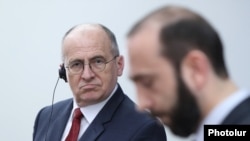 Զբիգնև Ռաու