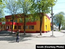 Волноваха до нападу. Магазин "Кошик" в центрі