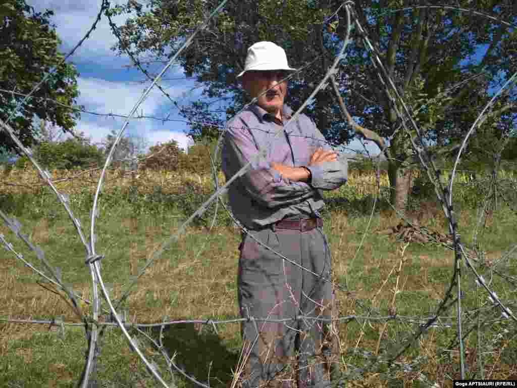 Дата-папа рассказывал политикам о своих проблемах.