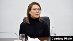 Сыйнат Султаналиева.