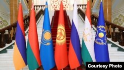 Флаги входящих в состав ОДКБ государств. 