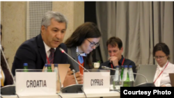 Мухиддин Кабири выступает на заседании ОБСЕ в Варшаве. 27 сентября 2022 года 