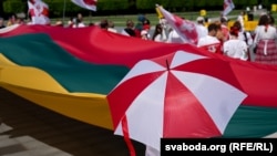 На акцыі салідарнасьці беларусаў у Вільні (Літва) 9 жніўня 2025 году. Ілюстрацыйнае фота
