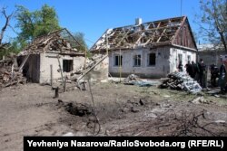 Селище Комишуваха на Запоріжжі після обстрілів російськими військовими, 11 травня 2022 року