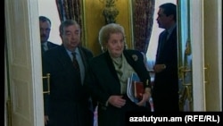 ՌԴ նախկին արտգործնախարար Եվգենի Պրիմակովը և ԱՄՆ նախկին պետքարտուղար Մադլեն Օլբրայթը