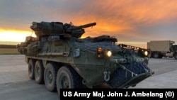 Американська броньована машина піхоти M1296 Stryker на авіабазі в Словаччині. Травень 2021 року (фото ілюстраційне)