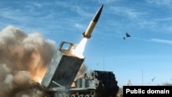 Міністр додав, що у нього немає враження, що рішення щодо передачі Україні ATACMS не ухвалюється навмисне