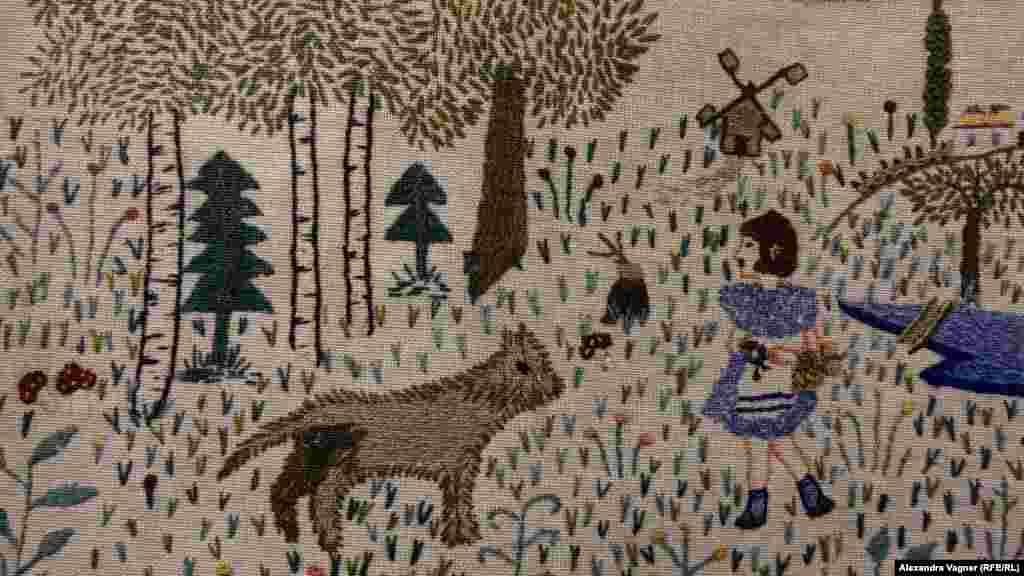 Lagerde doglan öz gyzy Maşa üçin, Efrosinýa Şaşgaldowa-Giwergizowanyň el işinden bölek