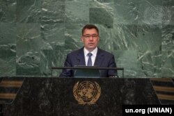 Президент Кыргызстана Садыр Жапаров выступает на всеобщих дебатах 77-й сессии Генассамблеи ООН, 20 сентября 2022 г.