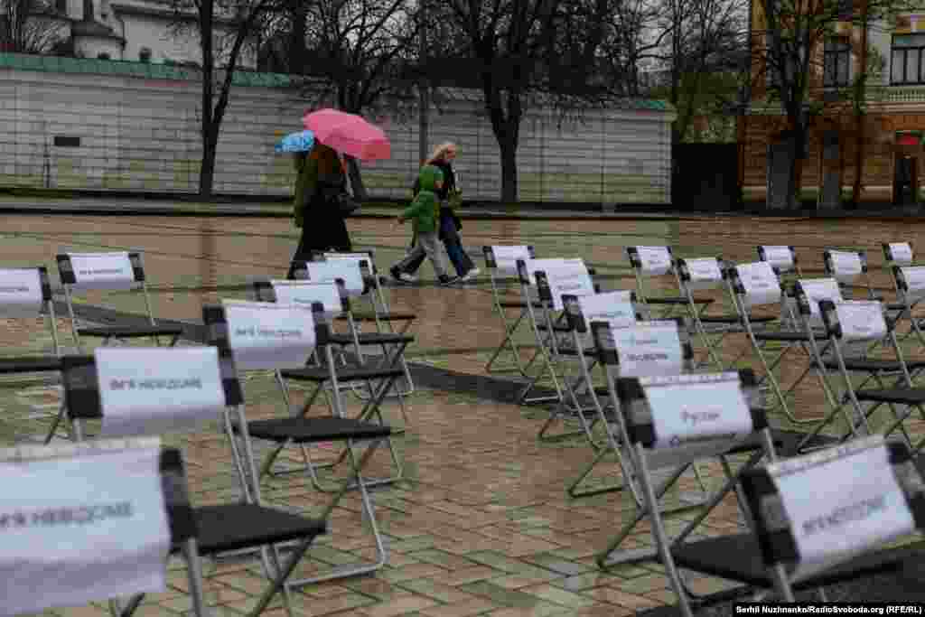 Загалом 119 медійників загинули з початку повномасштабного російського вторгнення, за даними Інституту масової інформації. З них 15 – під час виконання професійних обов’язків, 14 – як цивільні жертви й 90 – як учасники бойових дій