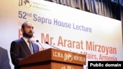 Հնդկաստան - ՀՀ ԱԳ նախարար Արարատ Միրզոյանը ելույթ է ունենում Համաշխարհային հարցերով հնդկական խորհրդում, Նյու Դելի, 10-ը մարտի, 2025թ. 