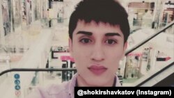 Тело Шокира Шавкатова нашли в ташкентской квартире вскоре после того, как он признался в социальной сети, что является геем.