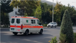 Diňle: Çeşmeler: Prezidentiň Lebaba sapary döwründe ýollaryň ýapylmagy bir göwreli aýalyň ulagda heläk bolmagyna getirdi