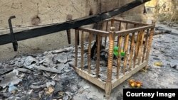 Дом жителя села Мин-Орук в Баткенском районе Баткенской области КР после обстрела. Фото сделано 19 сентября журналистом Ыдырысом Исаковым.