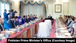 د پاکستان وزيراعظم شهباز شريف په اسلام اباد کې د امنيت په اړه د يوې غونډې مشري کوي ـ انځور له ارشيفه