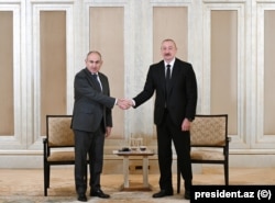 Никол Пашинян и Ильхам Алиев в Абу-Даби,10 июля 2025 года