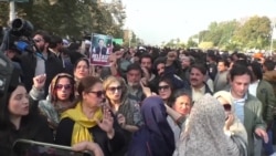 د تحریک انصاف ګوند پلویانو په اسلام اباد کې مظاهره وکړه 