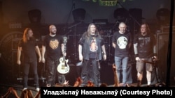 Gods Tower на сцэне, архіўнае фота