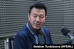 Асылбек Жооданбеков.