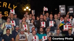 Иван во время акции памяти Алексея Навального