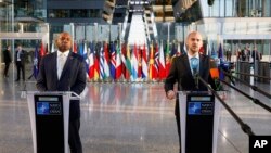 «Наше судження полягає в тому, що Путін продовжує обманювати, продовжує зволікати», – сказав Девід Леммі 