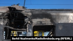 Наслідки російського удару по рухомому складу, архівне фото